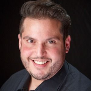 Meet your Posher, Adrian